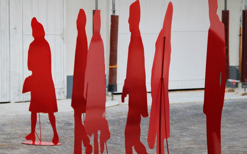 Foule de silhouettes vecto rouges Gérard Fromanger