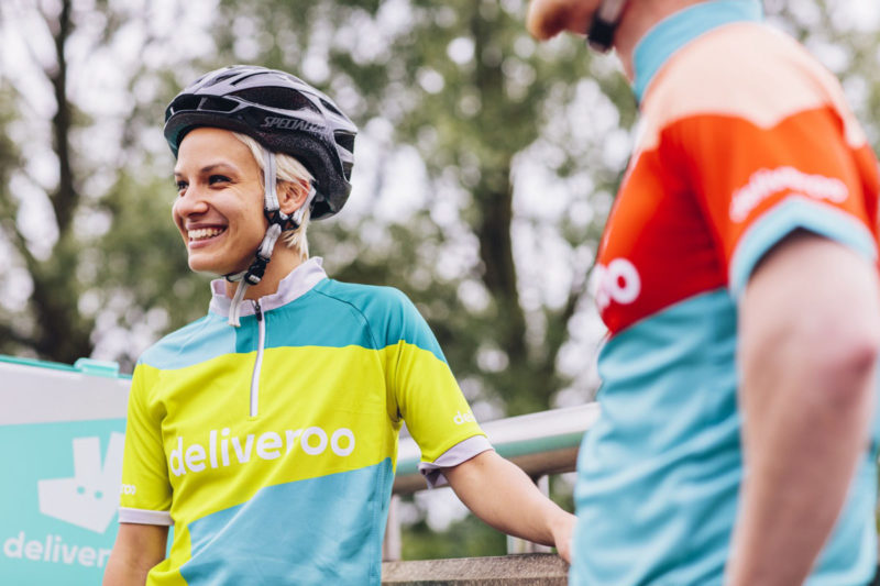 nouveau logo deliveroo uniformes