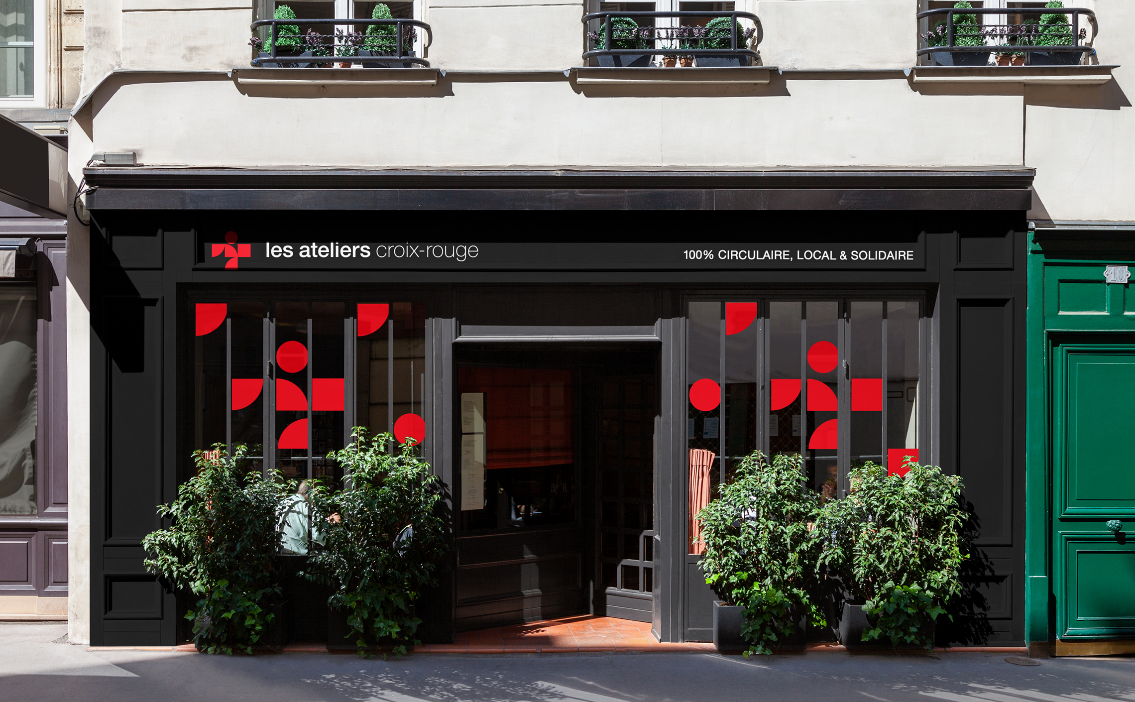 habillage vitrine atelier croix-rouge