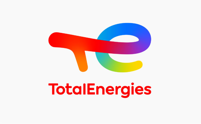 Décryptage du nouveau logo dégradé de Total, qui devient TotalEnergies