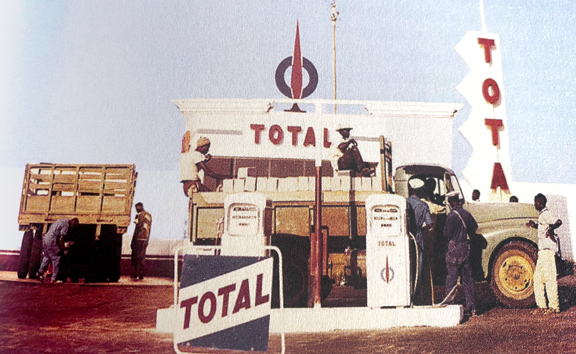 station-service-total-1960